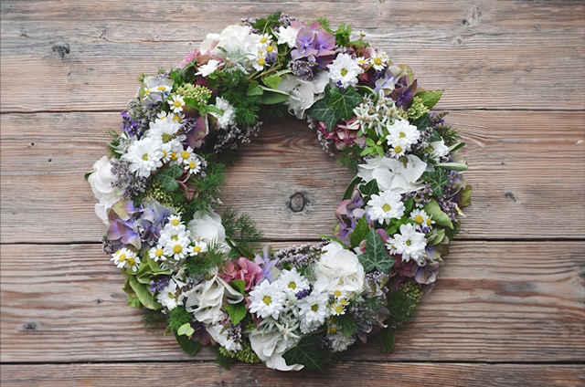 Image of a summer wreath